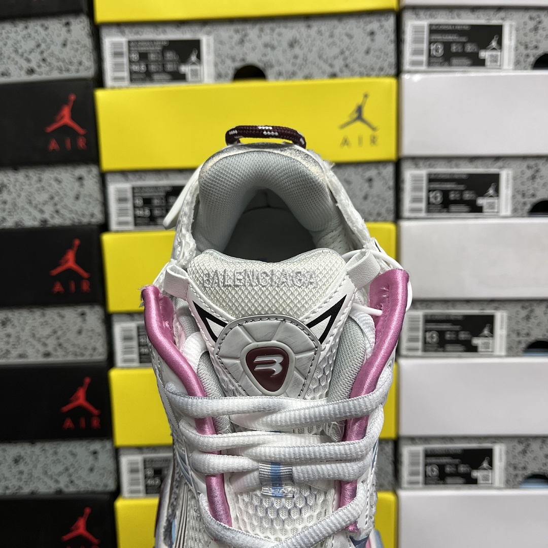 Balenciaga BLCG Runner 7.5 - Image 2