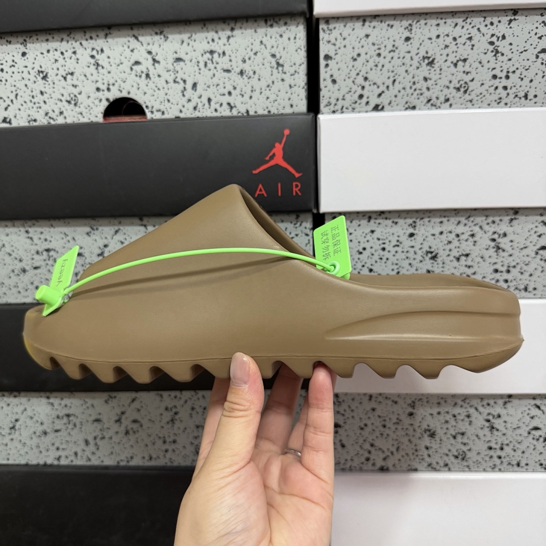 Adidas Slide/Foam Runner - Image 65