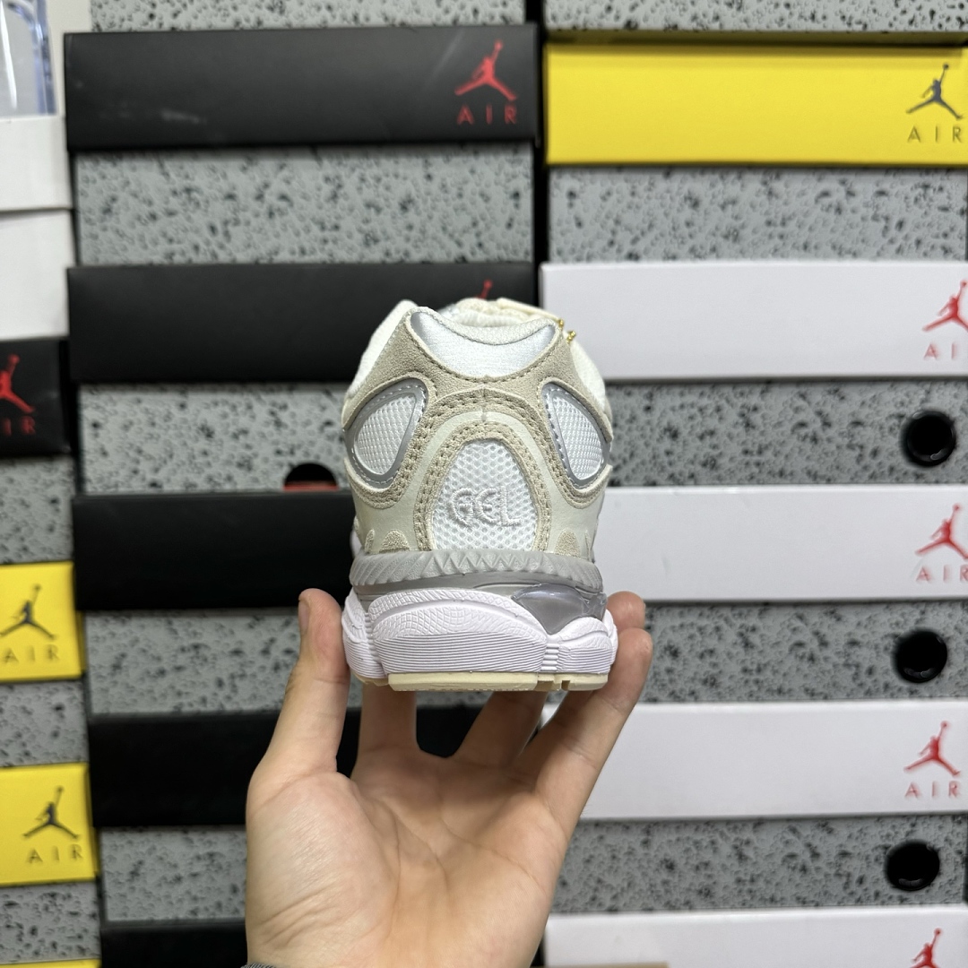 ASICS Gel-NYC White Oyster Grey 1201A789-105 - Image 6