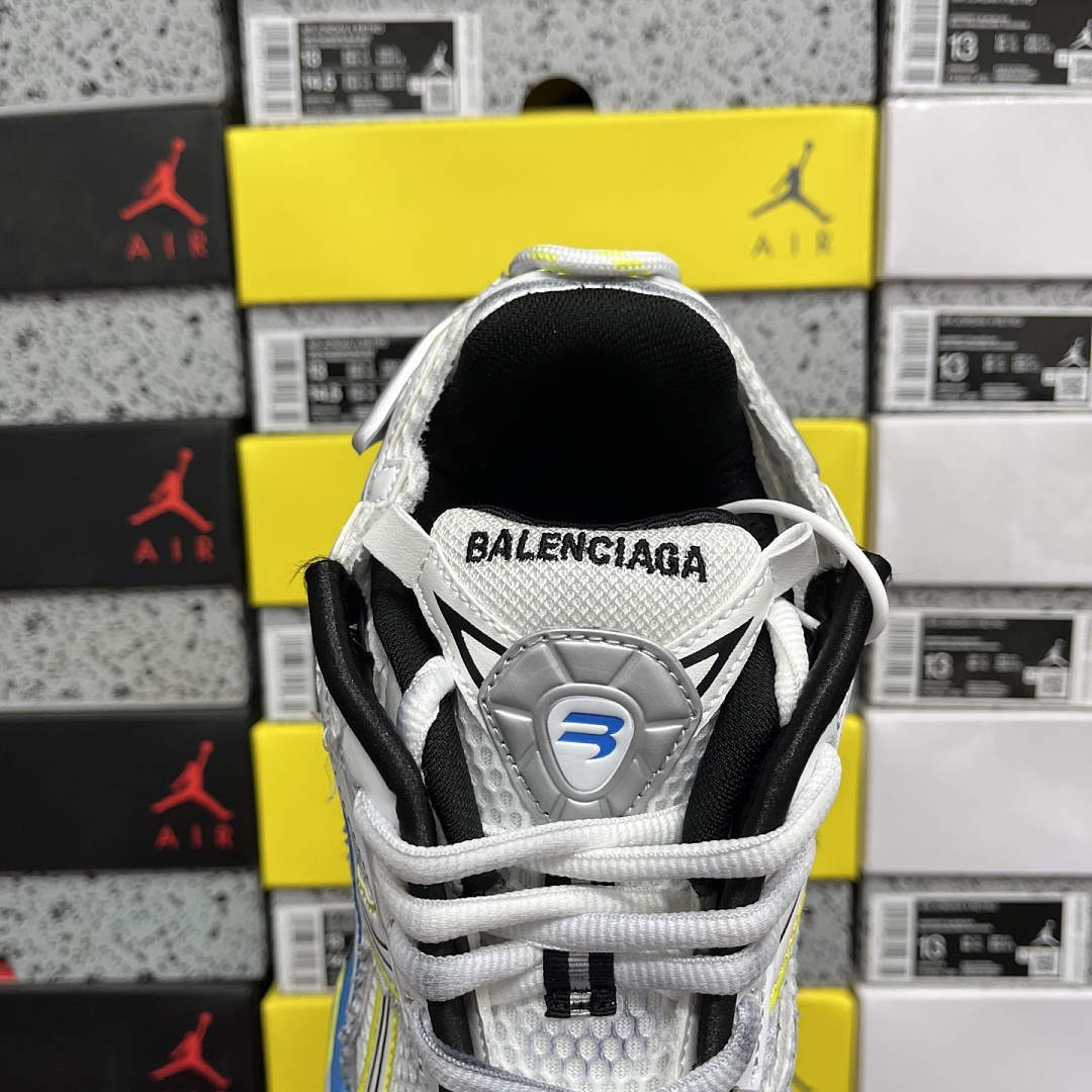 Balenciaga BLCG Runner 7.5 - Image 4