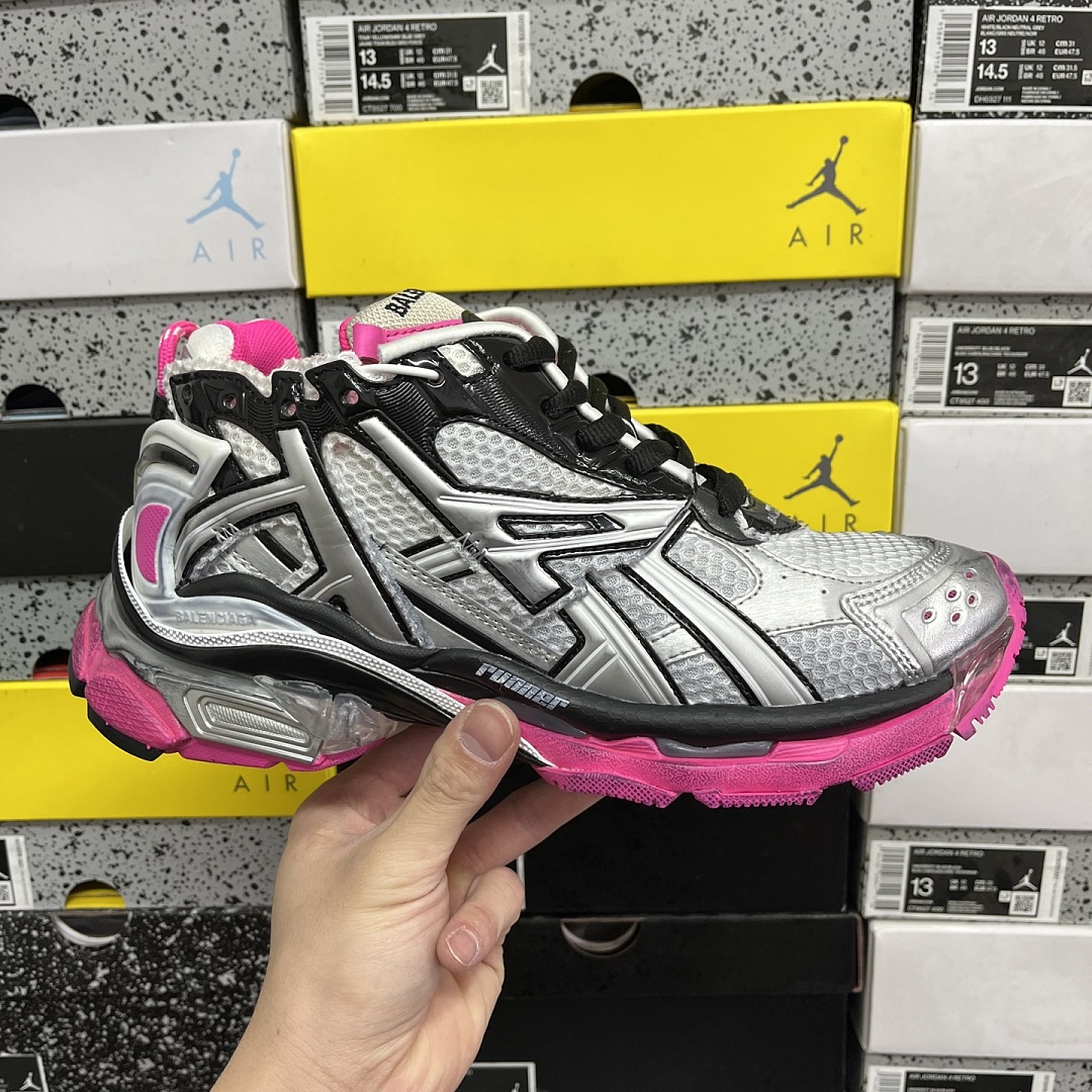 Balenciaga BLCG Runner 7.0 - Image 4