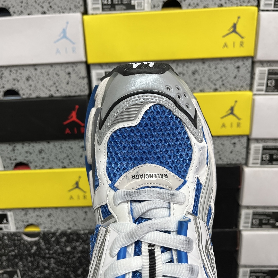 Balenciaga BLCG Runner 7.0 - Image 6