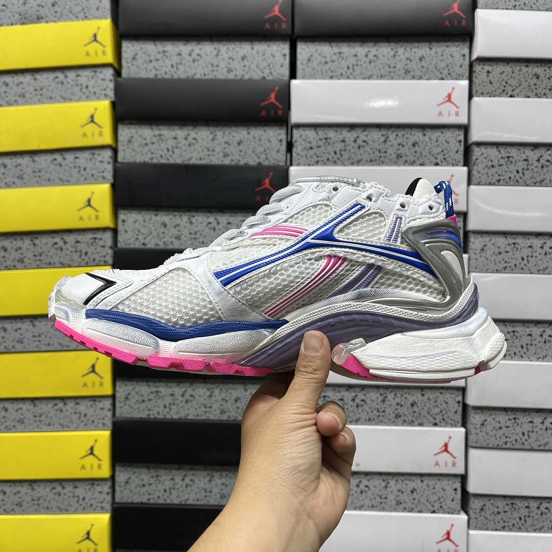 Balenciaga BLCG Runner - Image 20