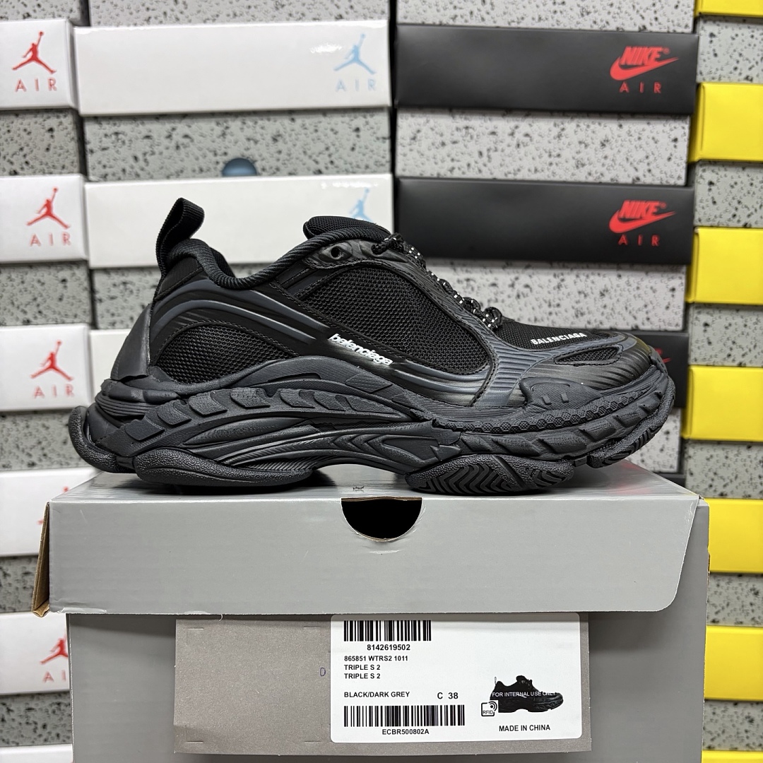 Balenciaga Triple S 2