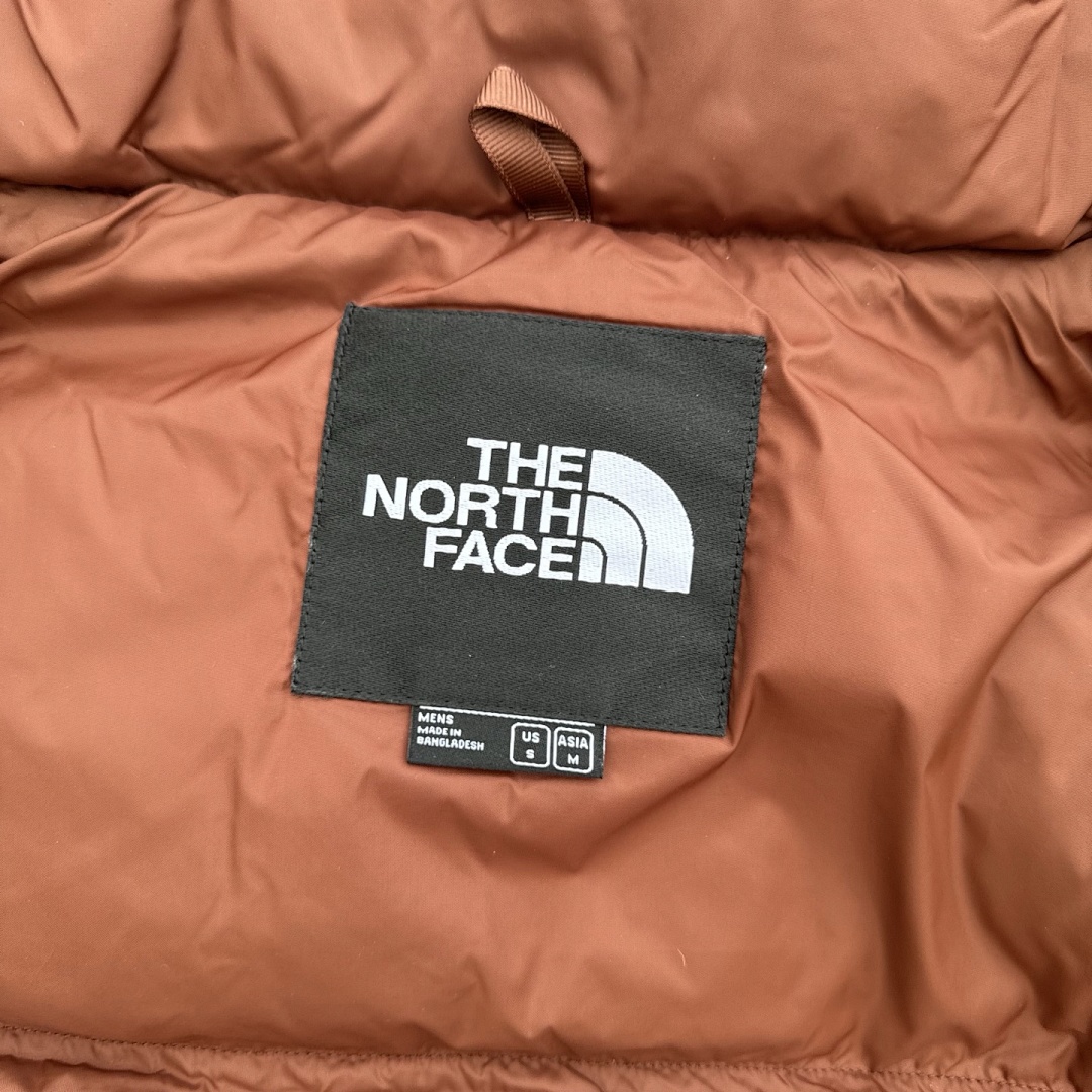 The North Face TNF 1996 Retro Nuptse Vest - Image 42