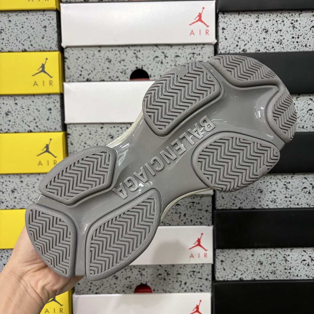 Balenciaga Triple S 2 - Image 5