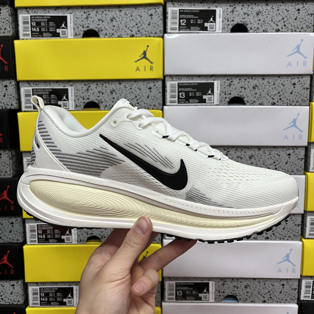Nike Zoom Vomero - Image 4