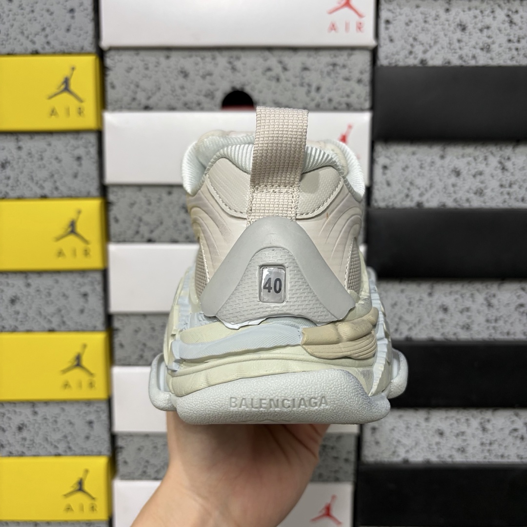 Balenciaga Triple S 2 - Image 4