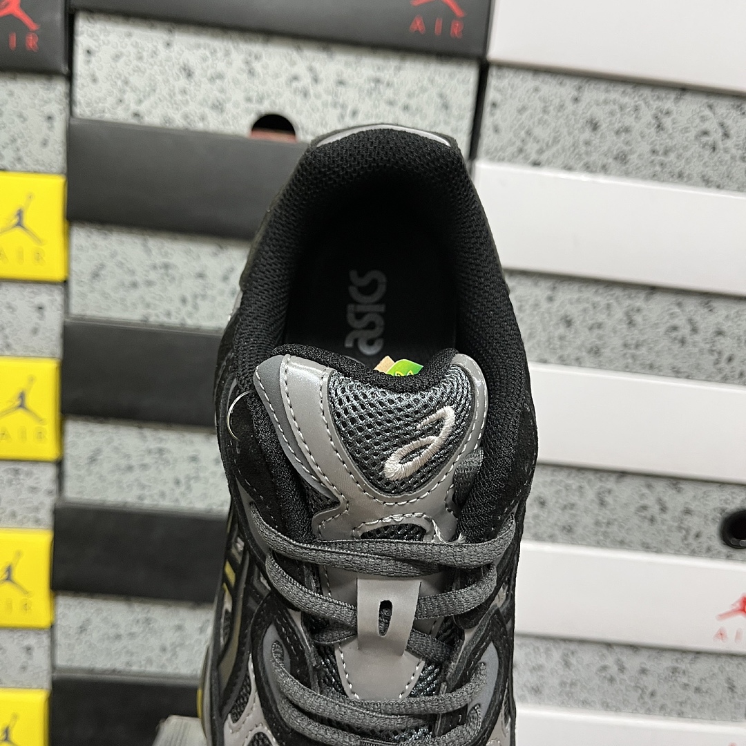 ASICS Gel-NYC Graphite (Grey Black) - Image 2
