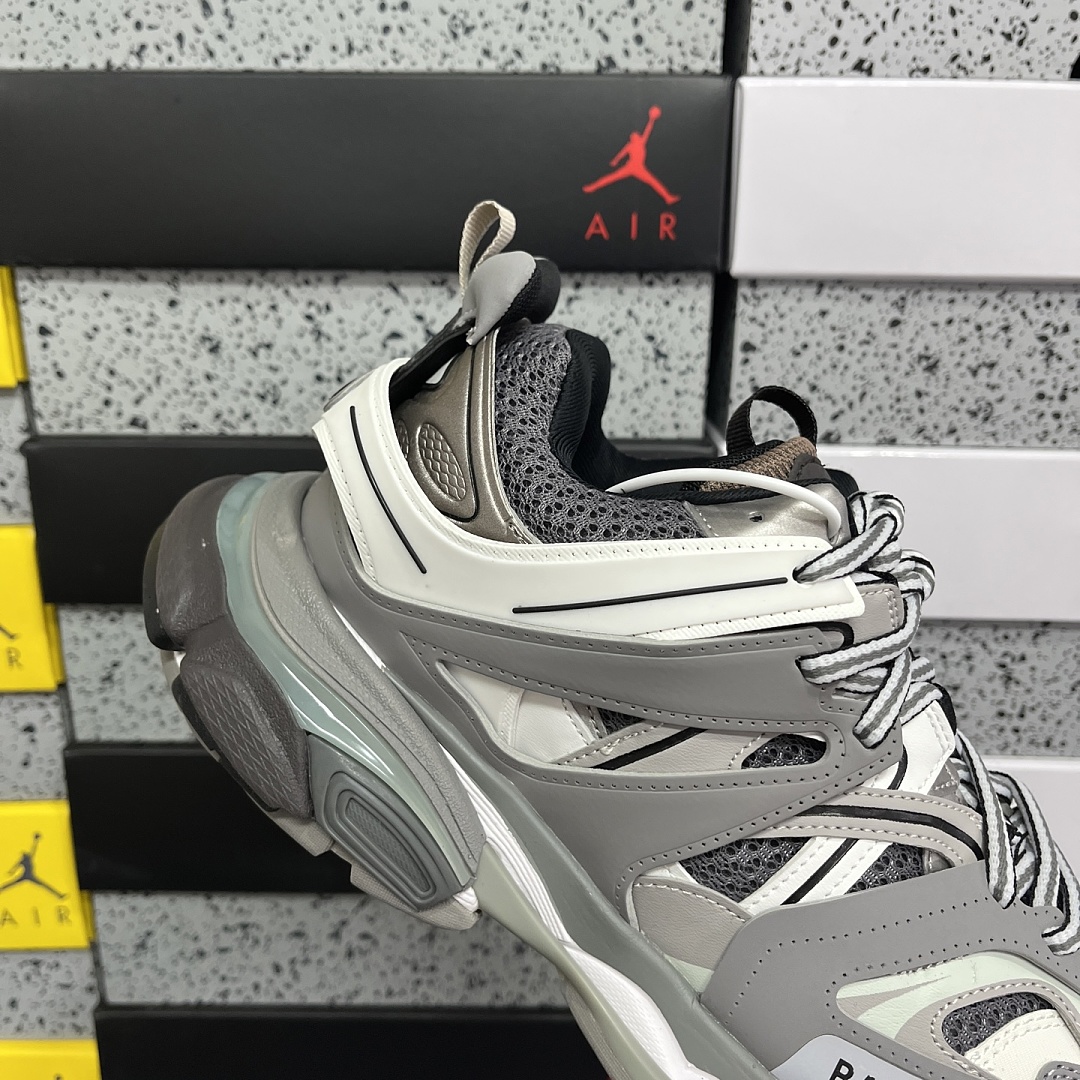 Balenciaga Track - Image 2