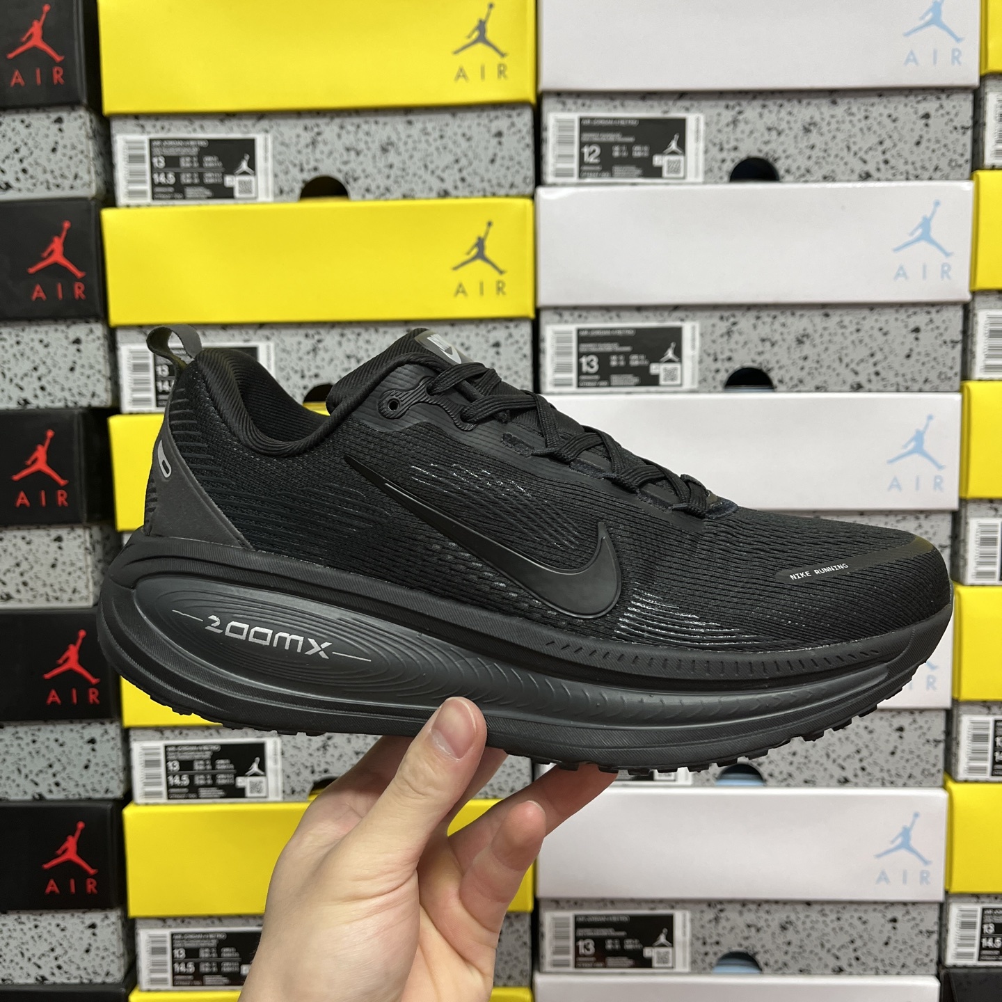 Nike Zoom Vomero - Image 11
