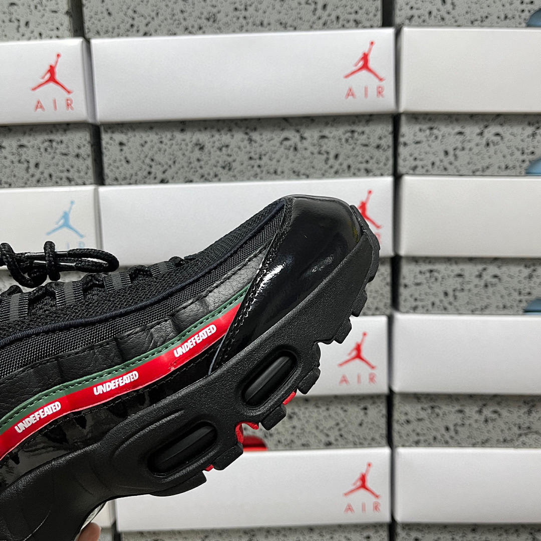 Nike Air Max 95 SP Undefeated Black IB4453-001 - Image 8