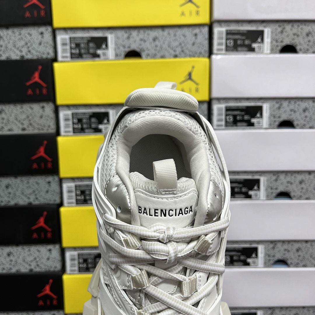 Balenciaga BLCG Track 3.0 - Image 5