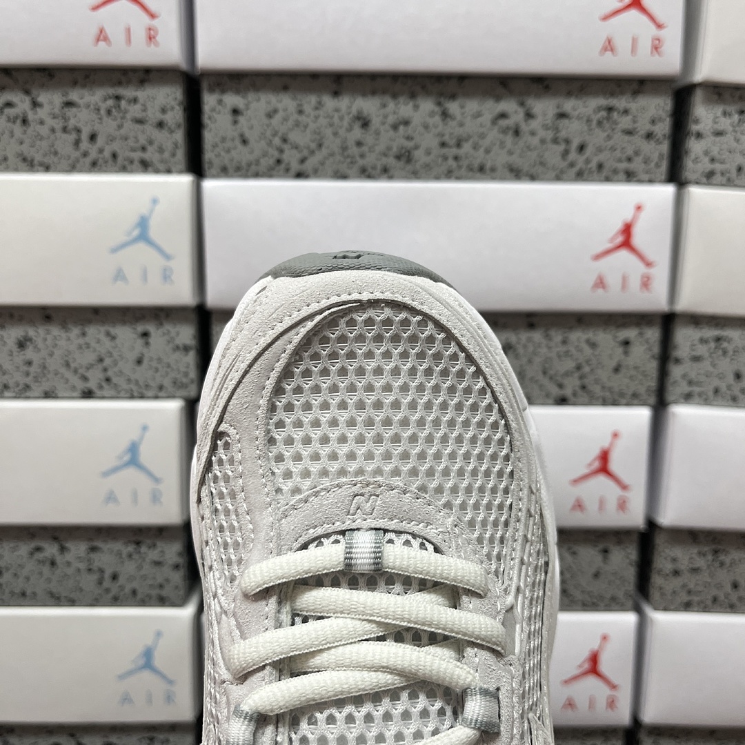 New Balance 740V2 Grey Reflection (Slate) - Image 7