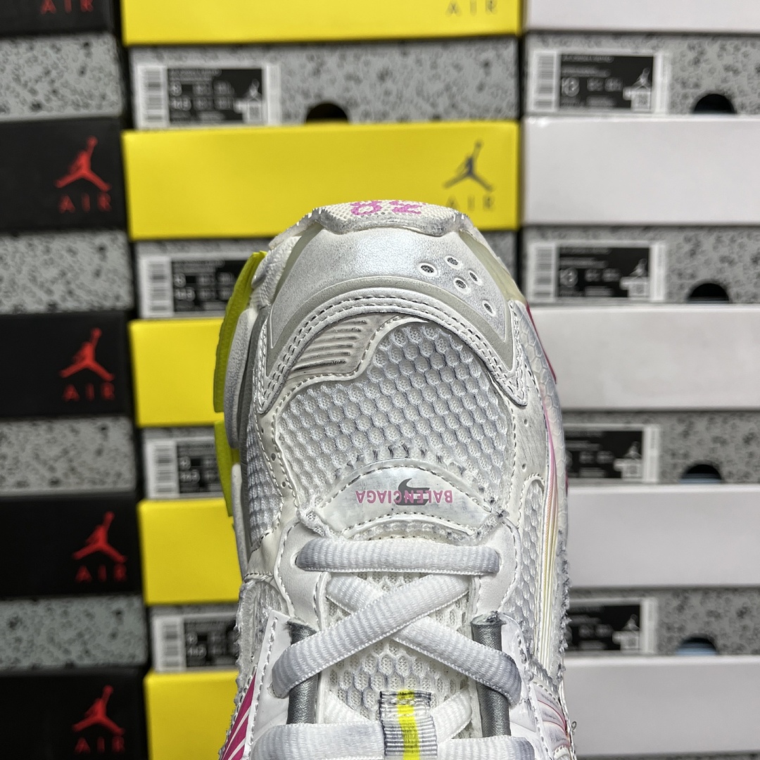 Balenciaga BLCG Runner 7.5 - Image 7