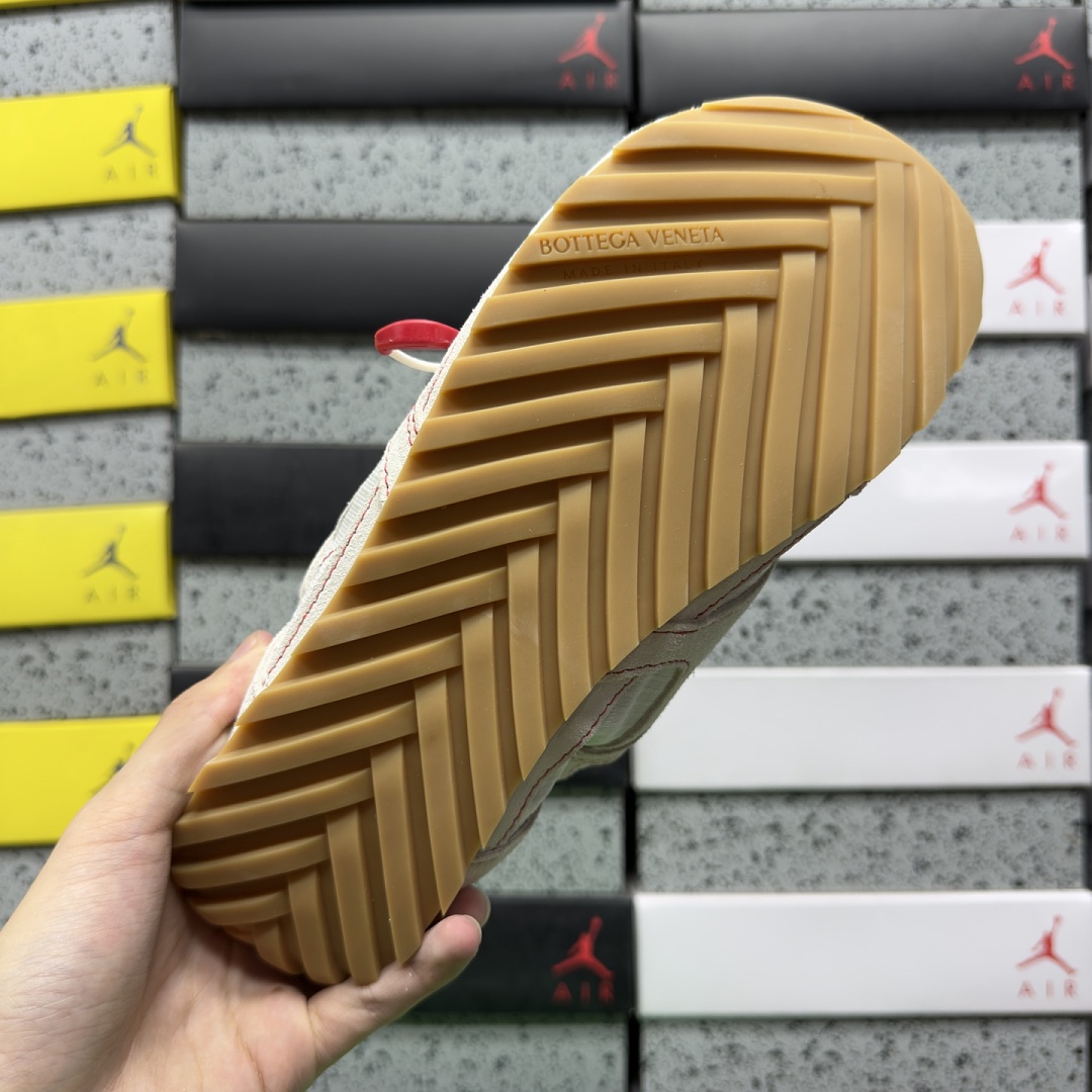 Bottega Veneta Orbit Surf Vapor - Image 9