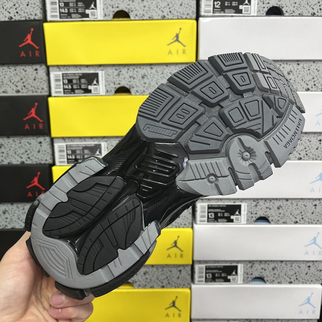 Balenciaga BLCG Runner 7 Gen - Image 10