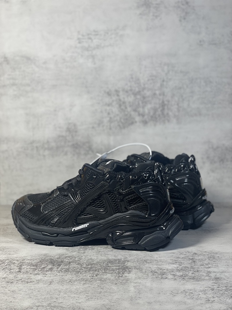 Balenciaga Runner 7.5 - Image 62