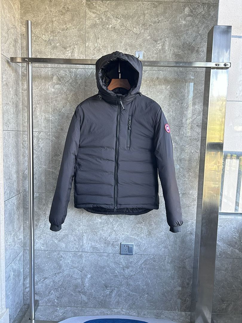 Canada Goose Label Lodge Hoody Jacket - Image 12
