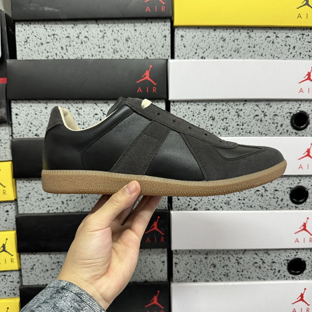 On Running Maison Margiela Replica Black Gum T8013 Yellow (Dark Grey Suede) - Image 6