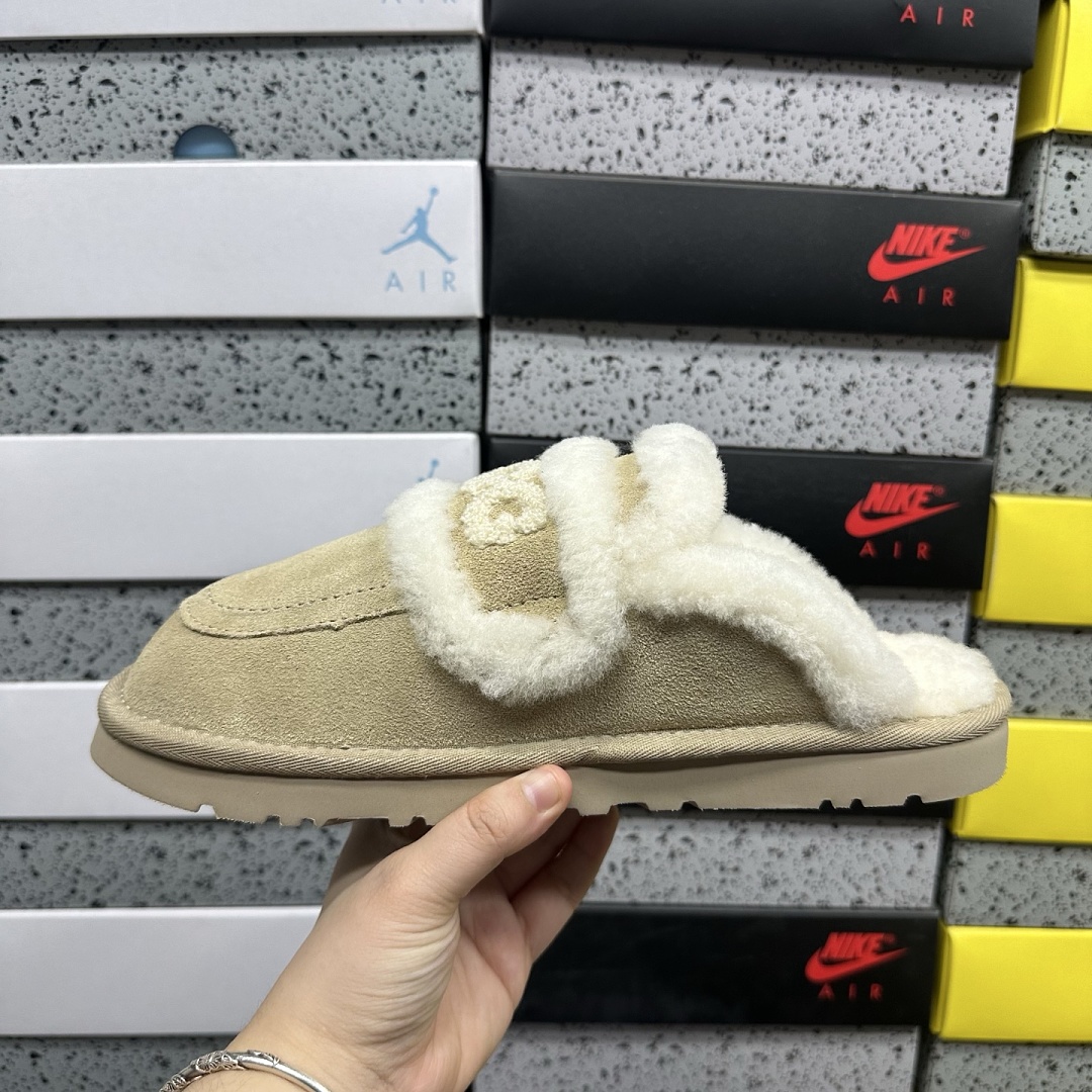 UGG Classic Half Embroidered Sand -5095 - Image 3