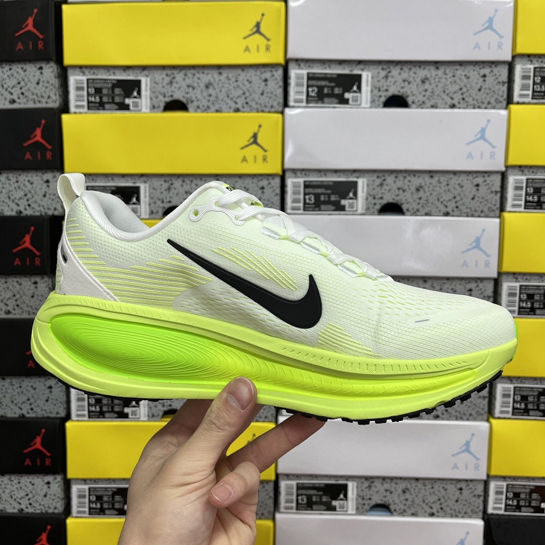 Nike Zoom Vomero - Image 10