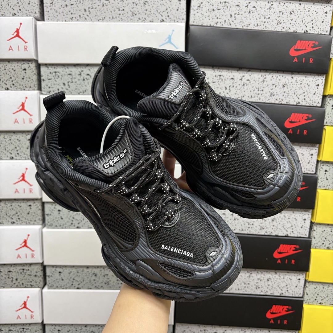 Balenciaga Triple S 2 - Image 11