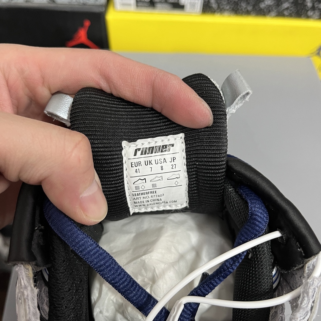 Balenciaga BLCG Runner 7.0 - Image 7