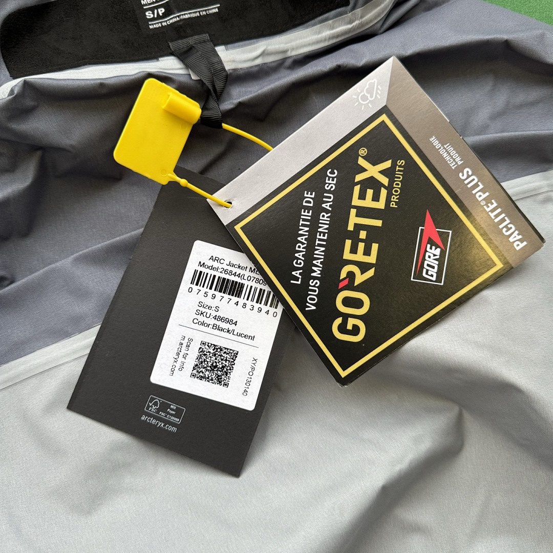 Arc'teryx Alpha SV Year Or The Snake GTX Jacket LNY2025 - Image 6
