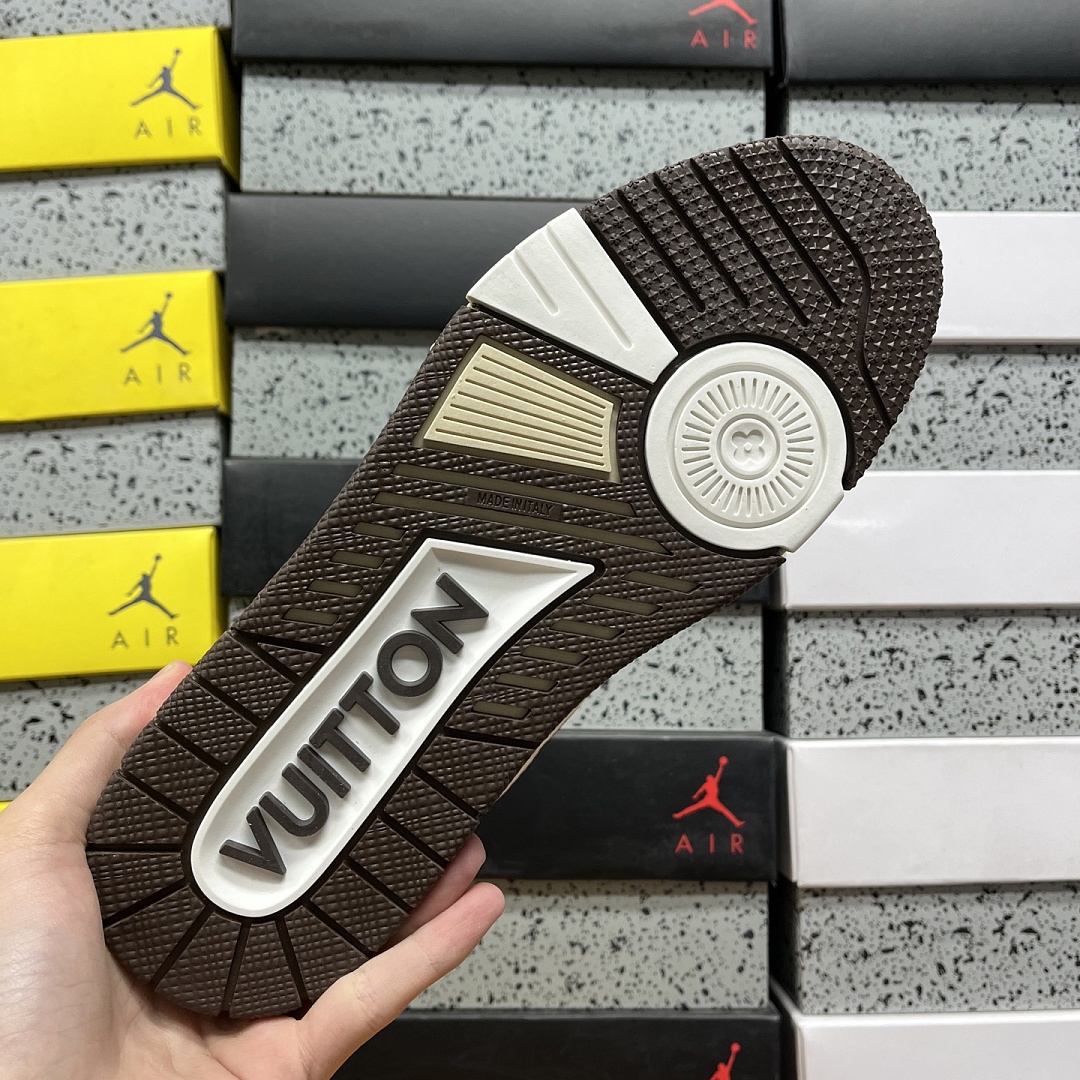 Louis Vuitton Trainer V2-16 - Image 9