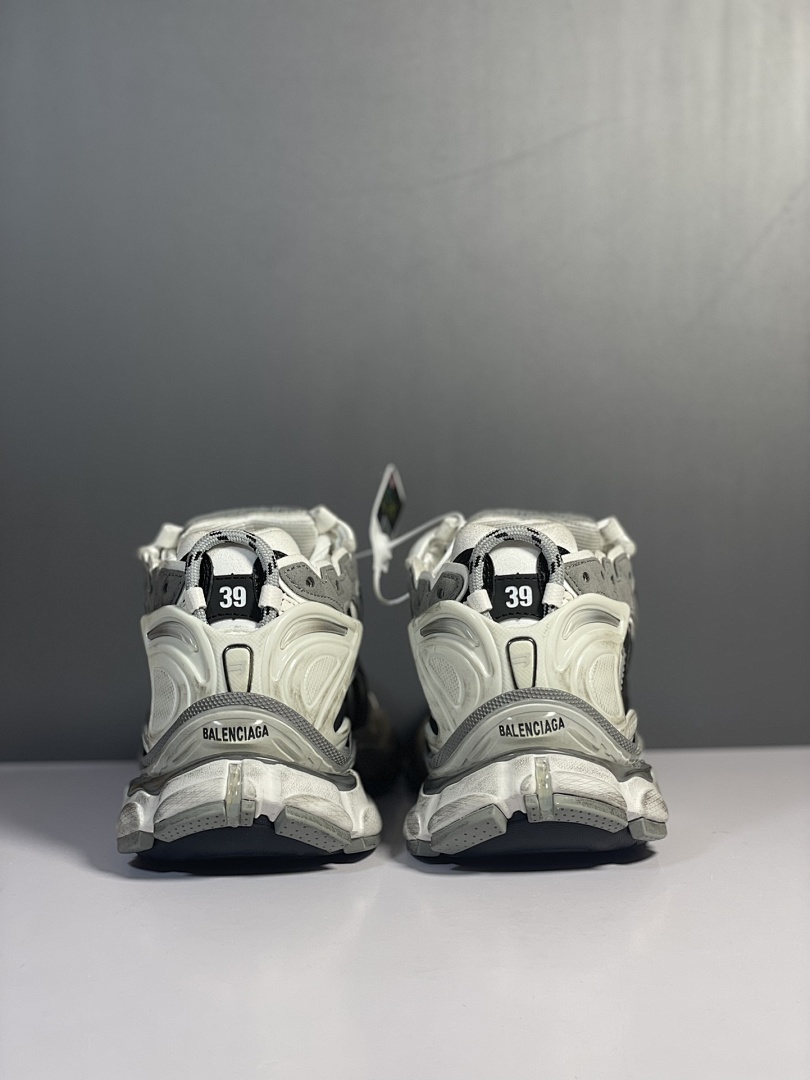Balenciaga Runner 7.5 - Image 81