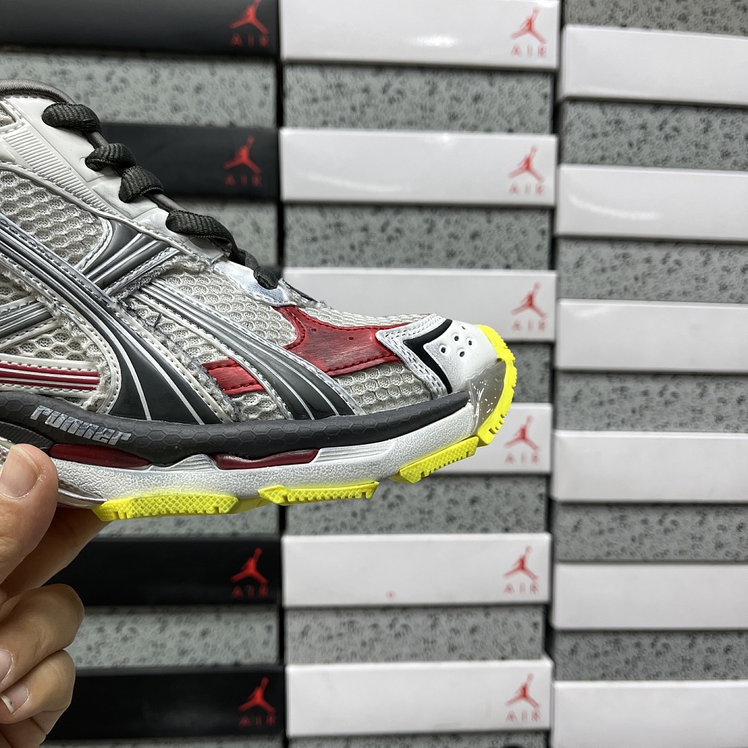 Balenciaga BLCG Runner - Image 47