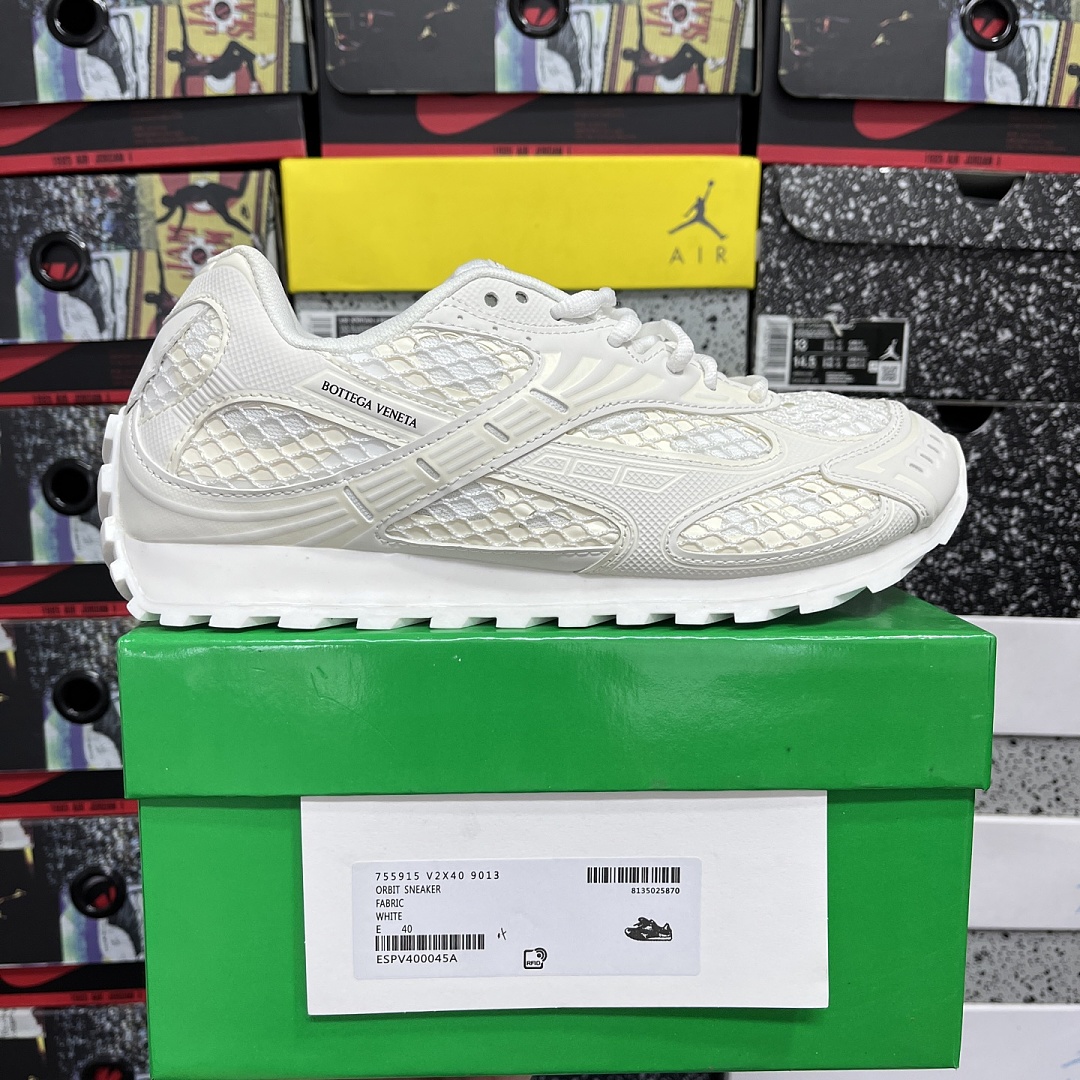 Bottega Veneta Orbit Surf Vapor 40 9013 (Triple White)
