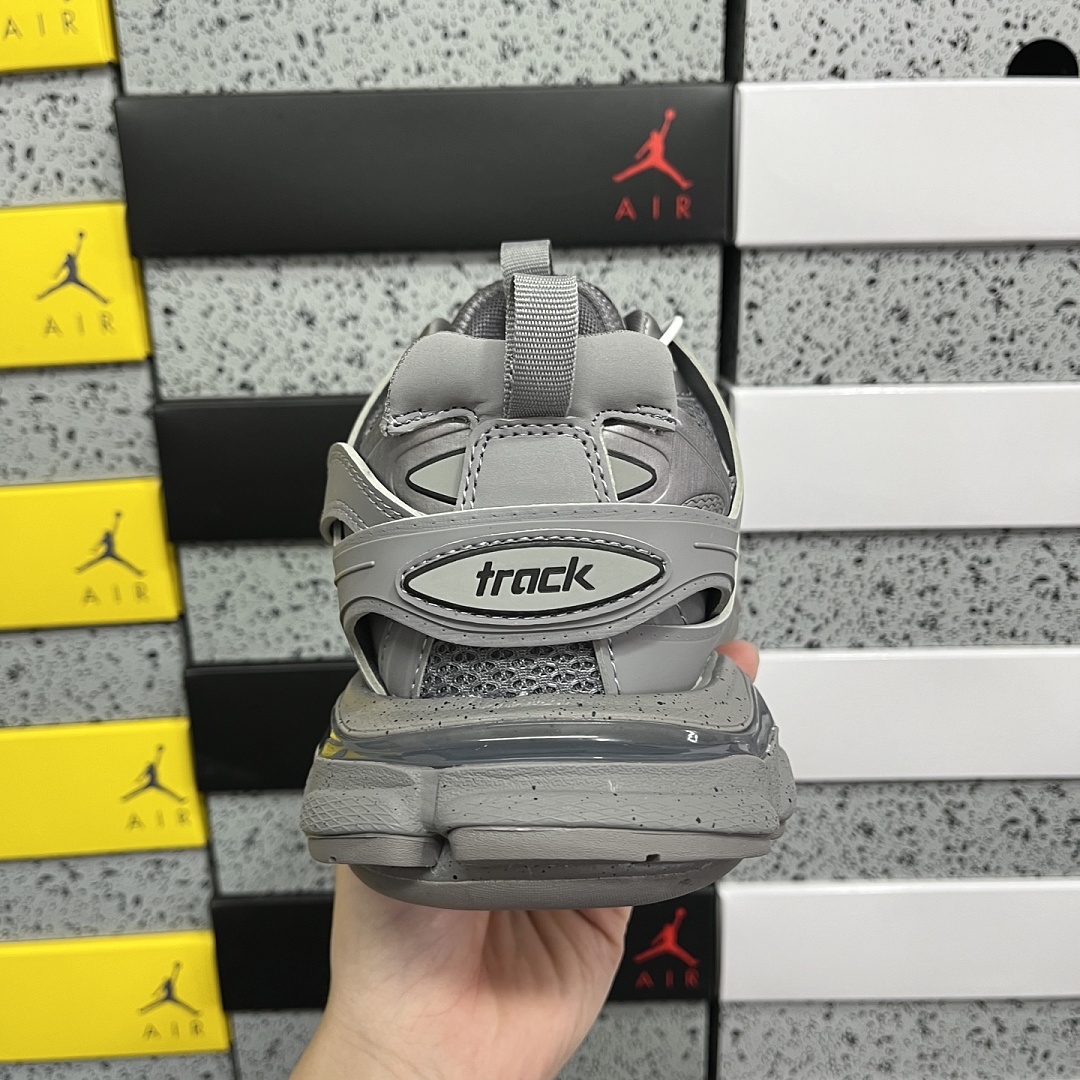 Balenciaga Track - Image 4