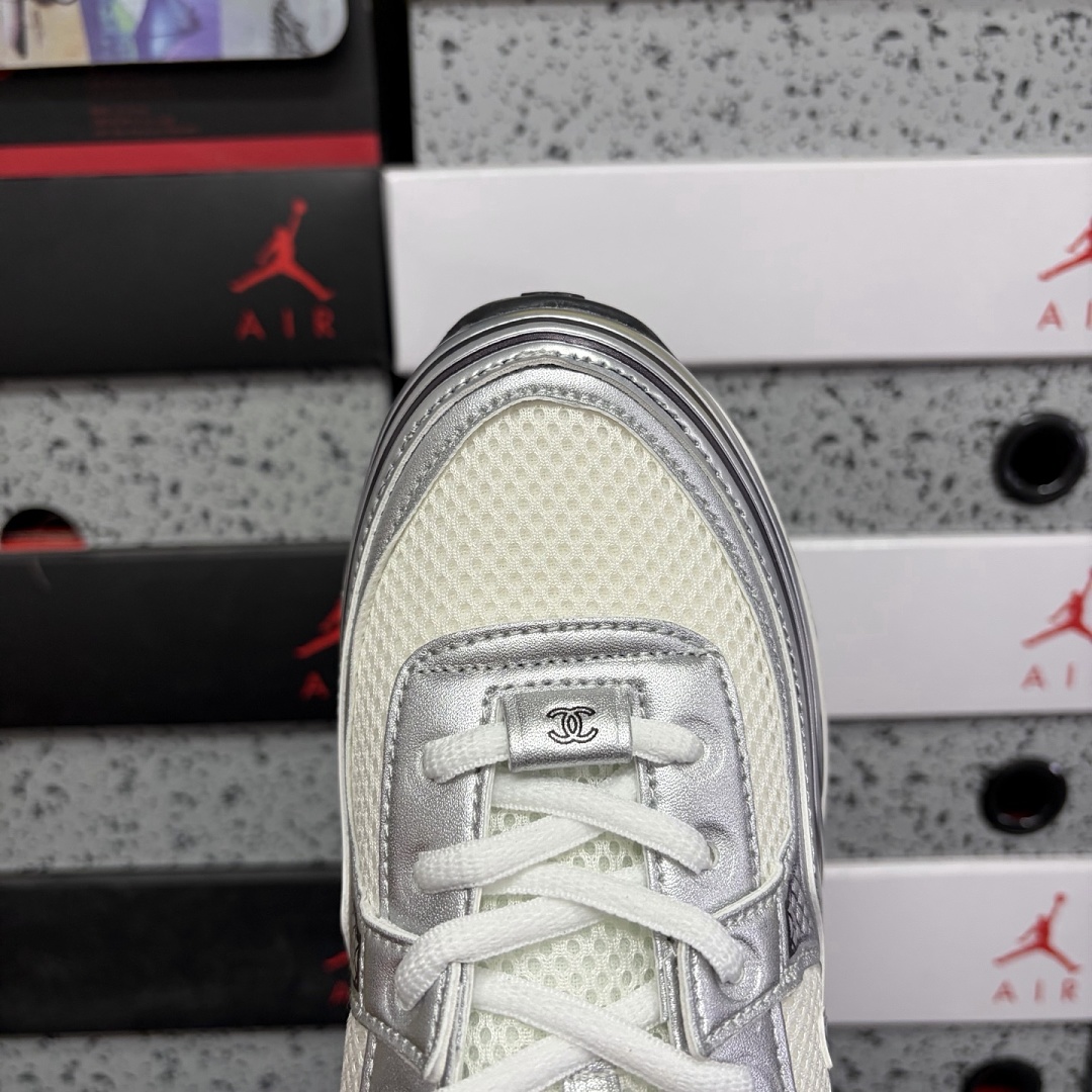 Chanel CC Runner White Silver K5451 / - Image 5