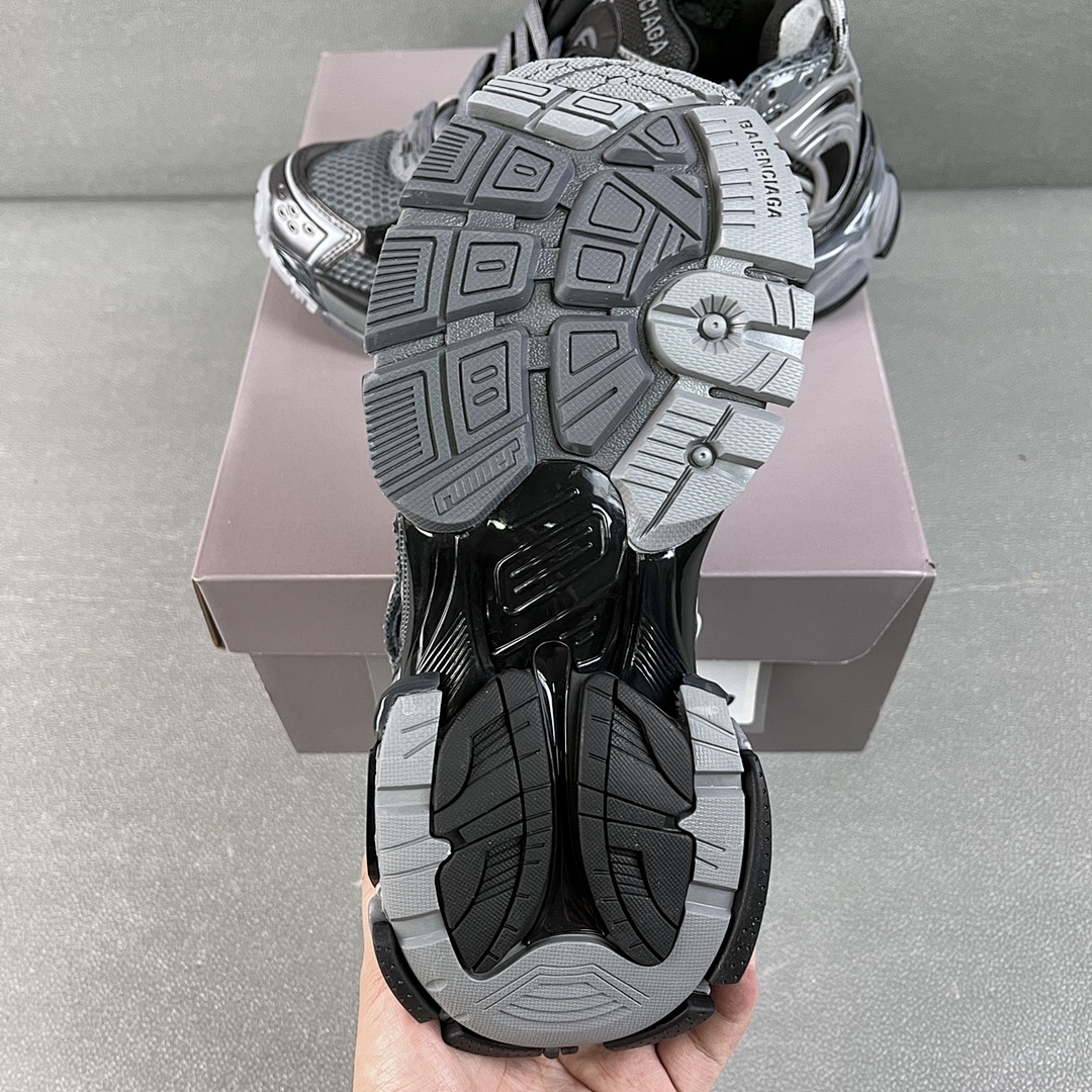Balenciaga Runner - Image 66