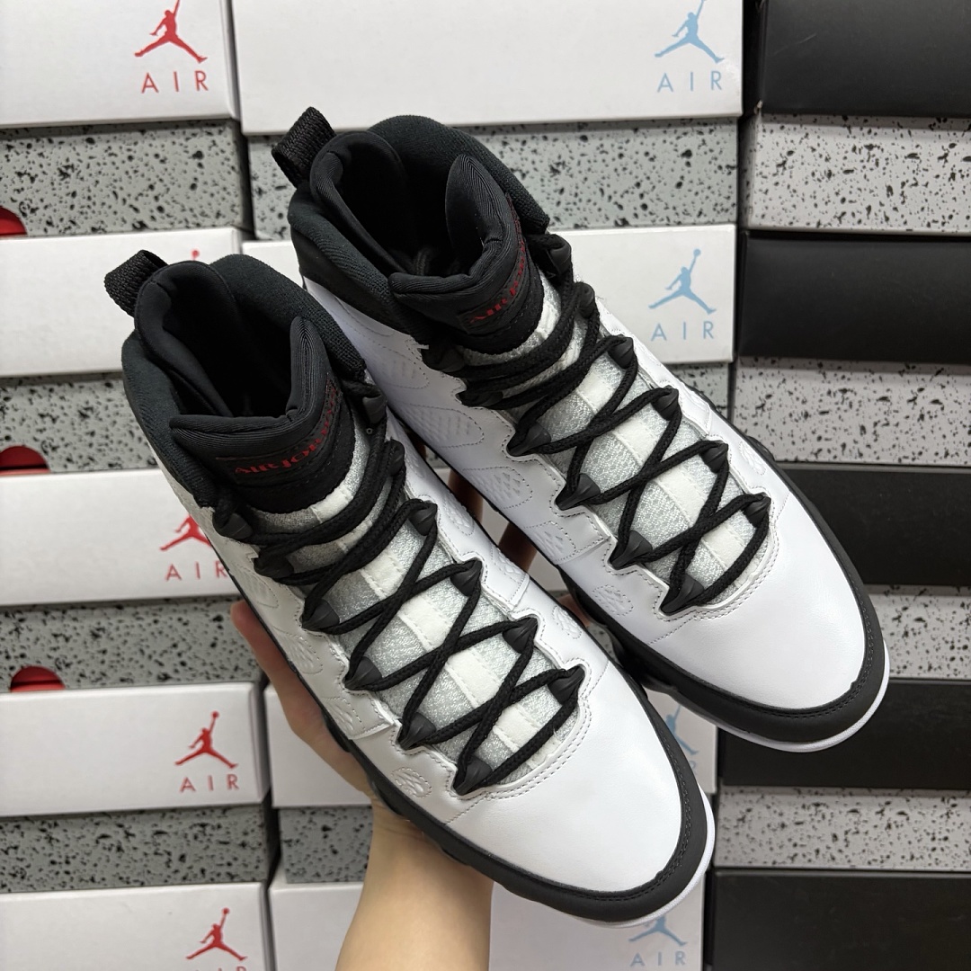 Nike OG Space Jam 9 - Image 11