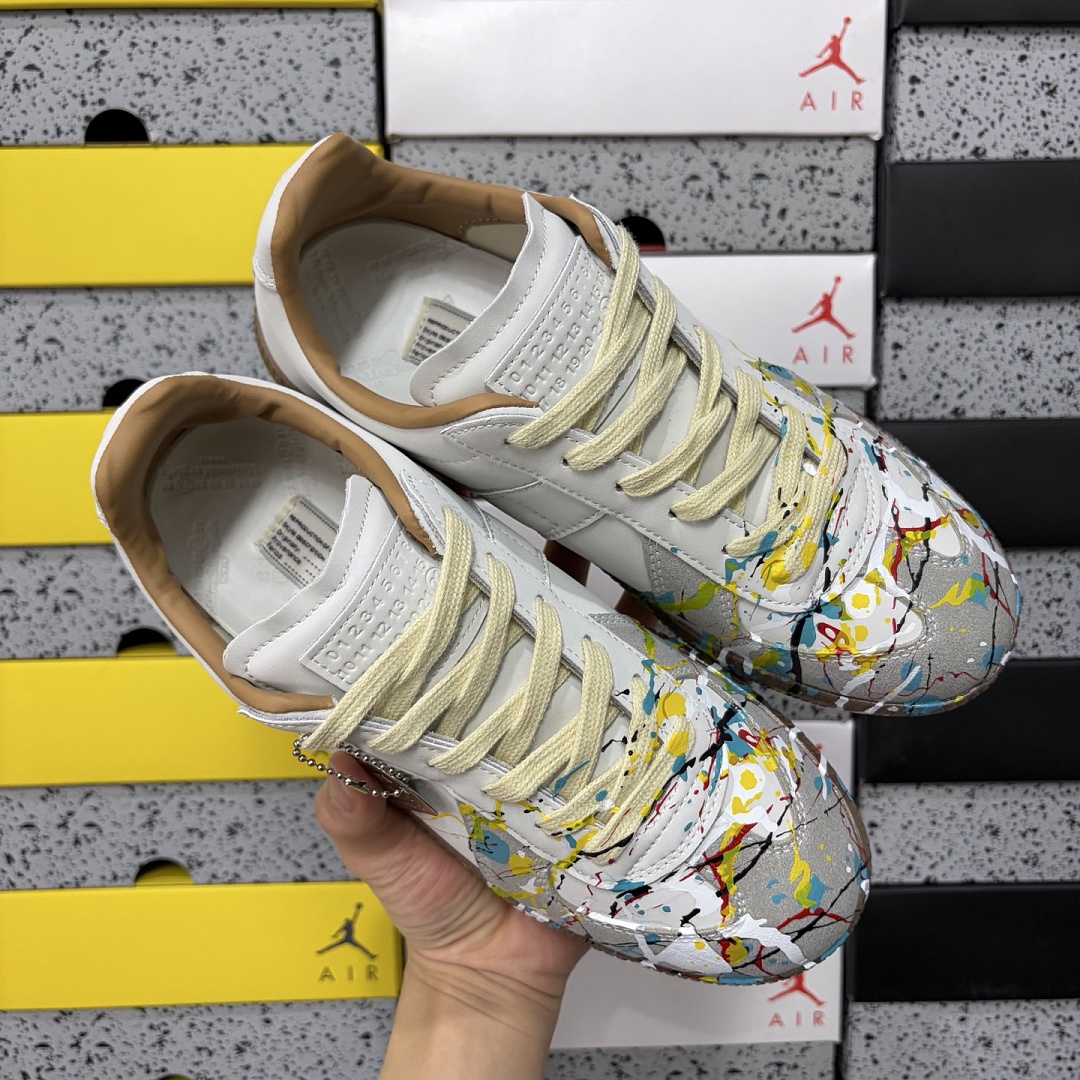 On Running Maison Margiela Replica - Image 11