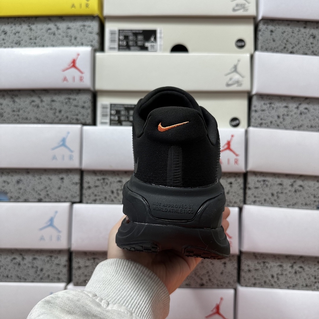 Nike Vomero Premium HQ2050-622 - Image 9