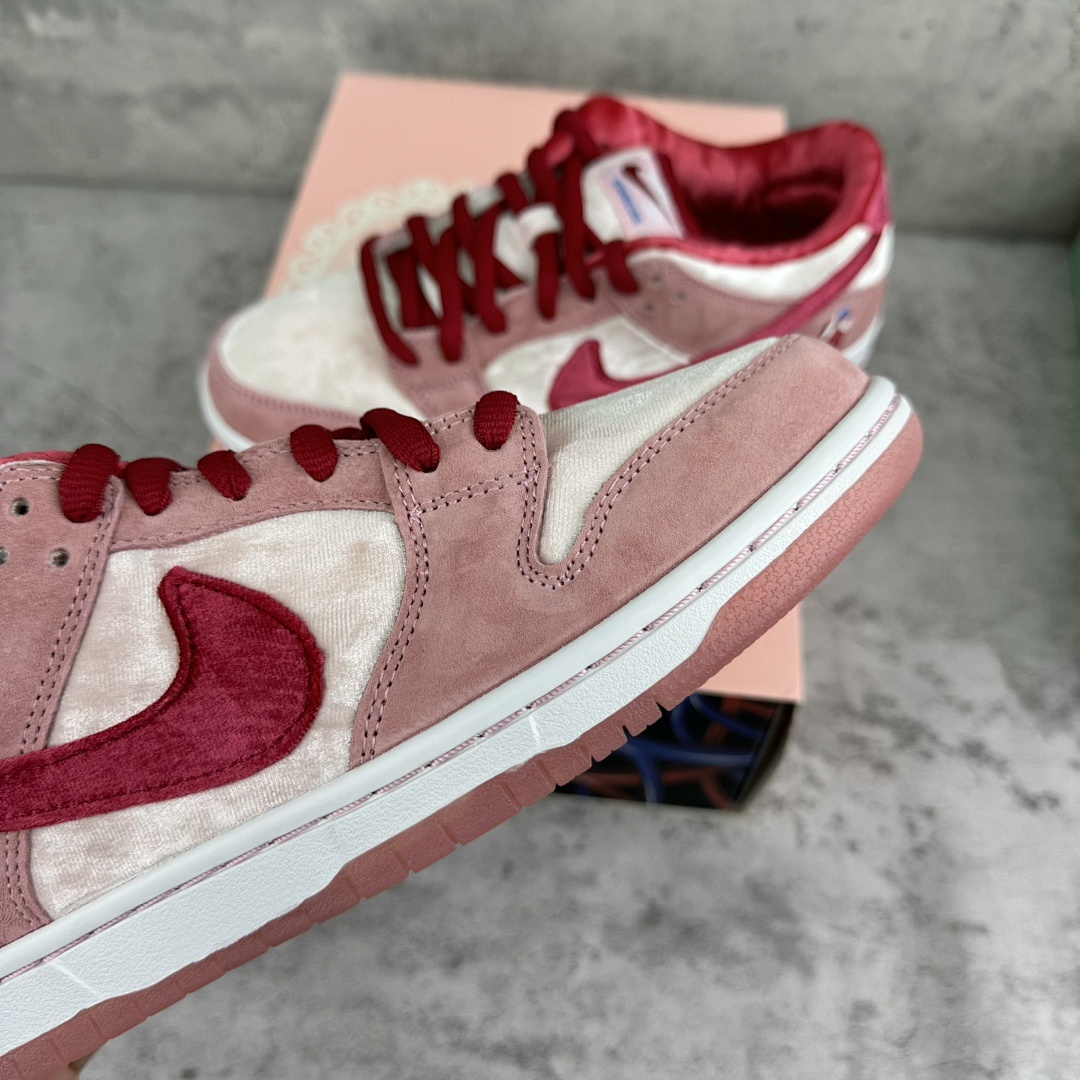 Chanel Nike SB Dunk Low StrangeLove Skateboards (Regular Box) - Image 8