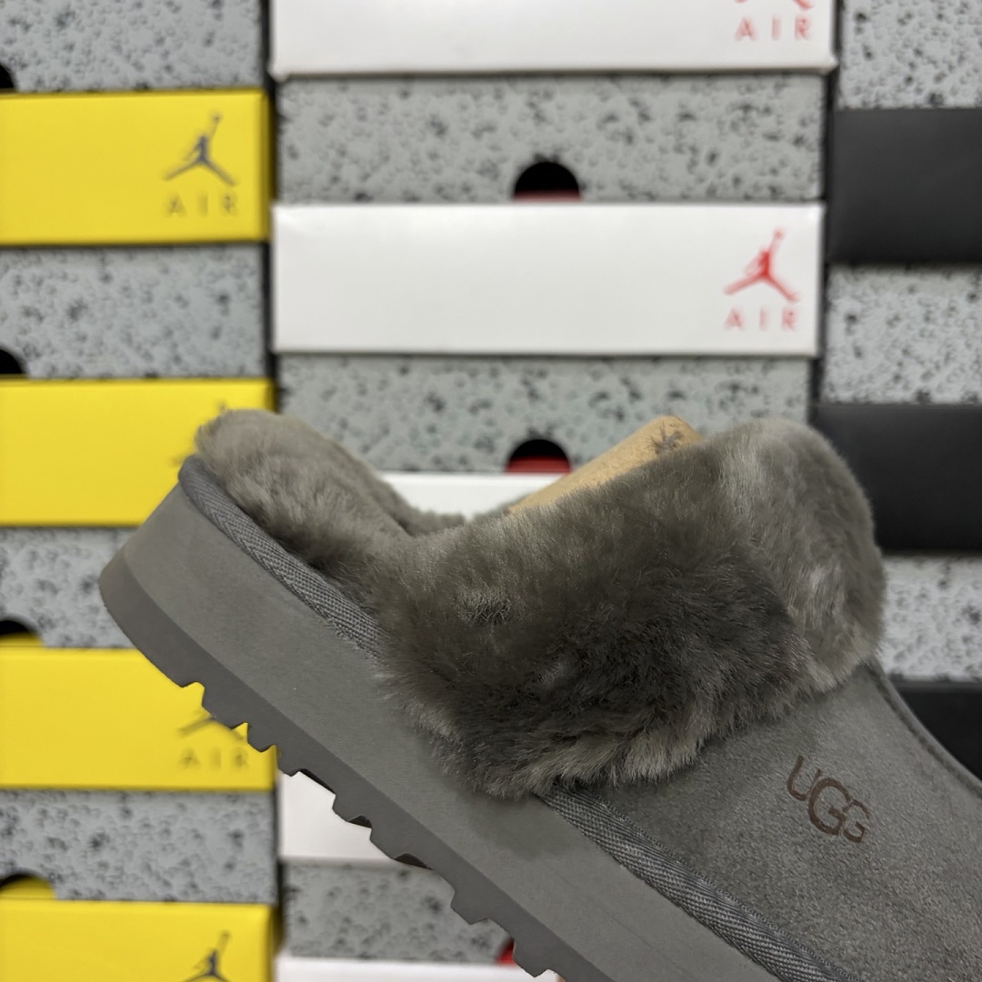 UGG Disquette Slipper Charcoal 3Cm Star (Grey) - Image 9