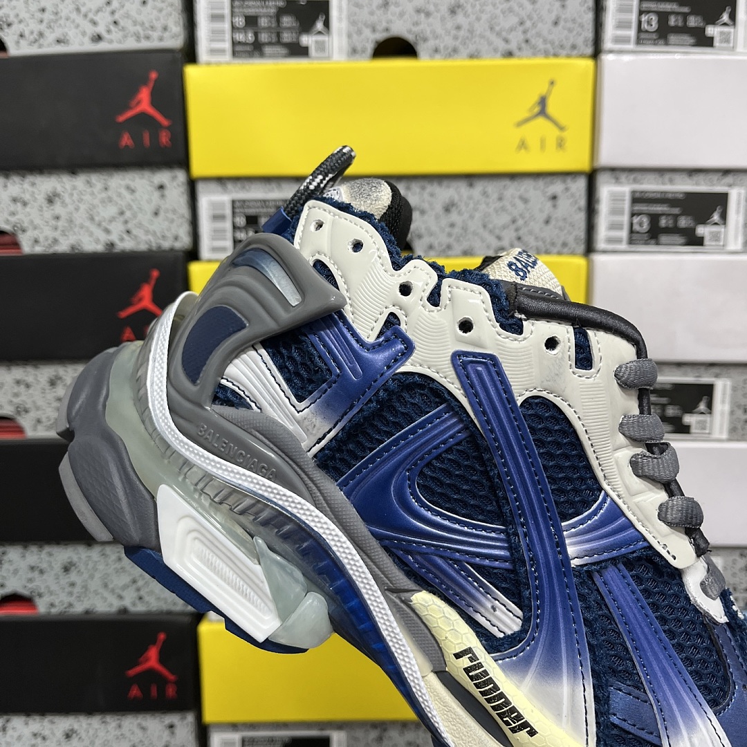 Balenciaga BLCG Runner 7.5 - Image 5