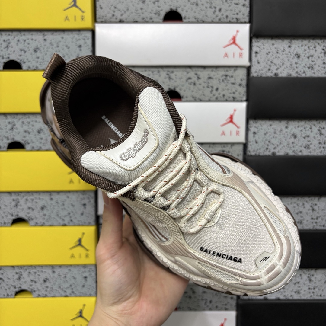Balenciaga Triple S 2 - Image 7