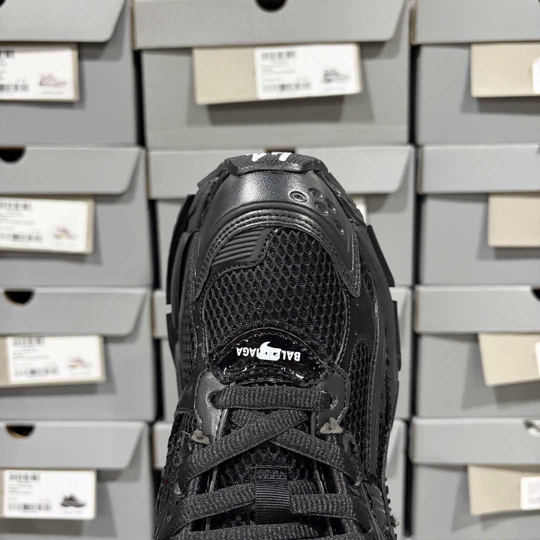 Balenciaga Runner 7 Gen (Black LED) - Image 6