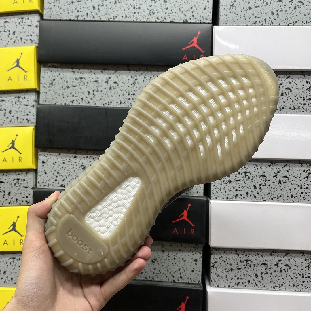 Adidas Yeezy Boost 350 V2 - Image 6