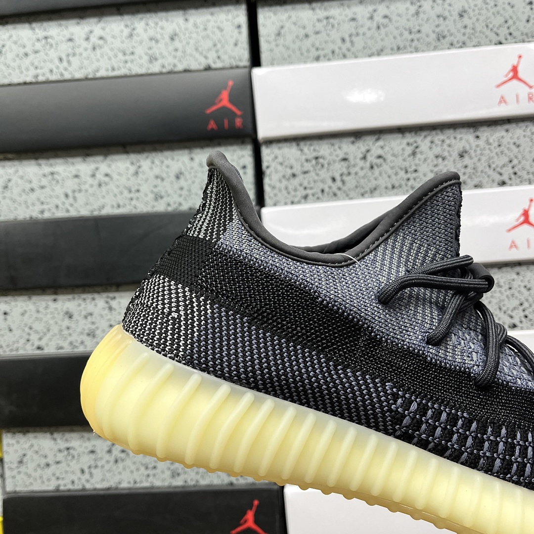 Adidas Yeezy Boost 350 V2 Carbon - Image 6