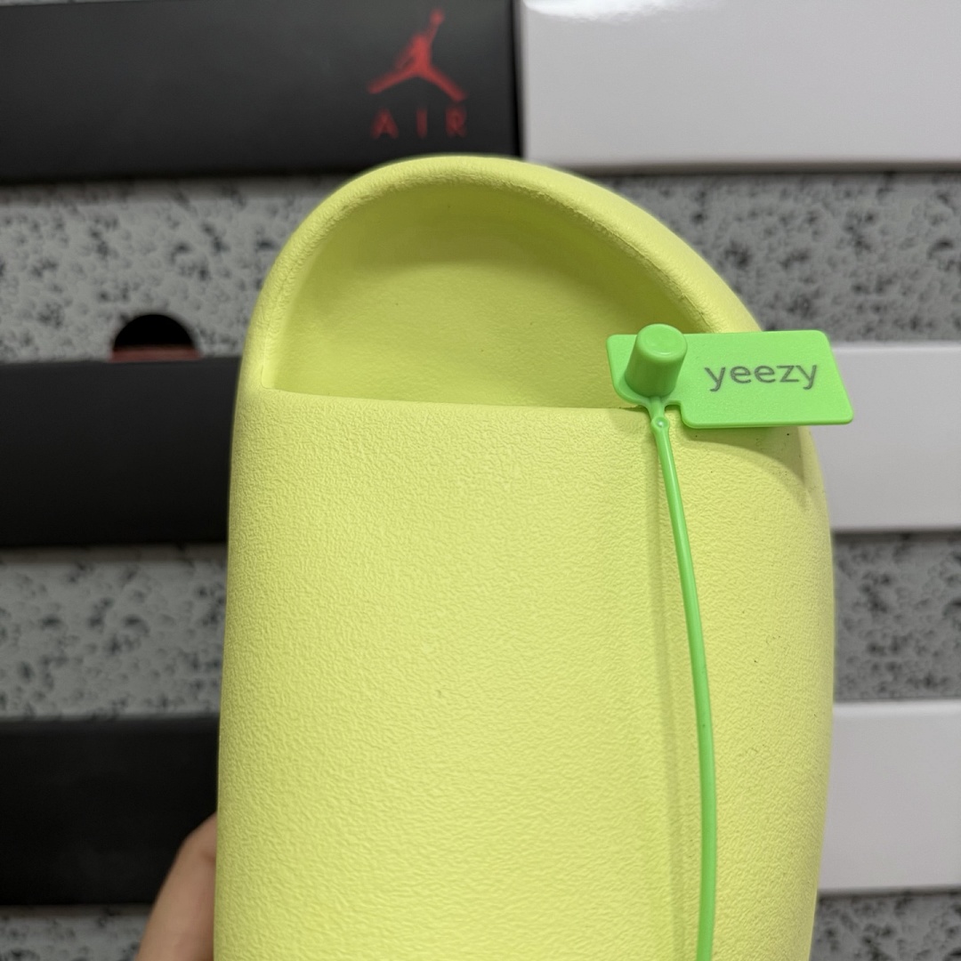 Adidas Slide/Foam Runner - Image 8