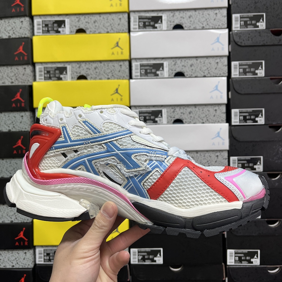 Balenciaga BLCG Runner 7.0 - Image 6