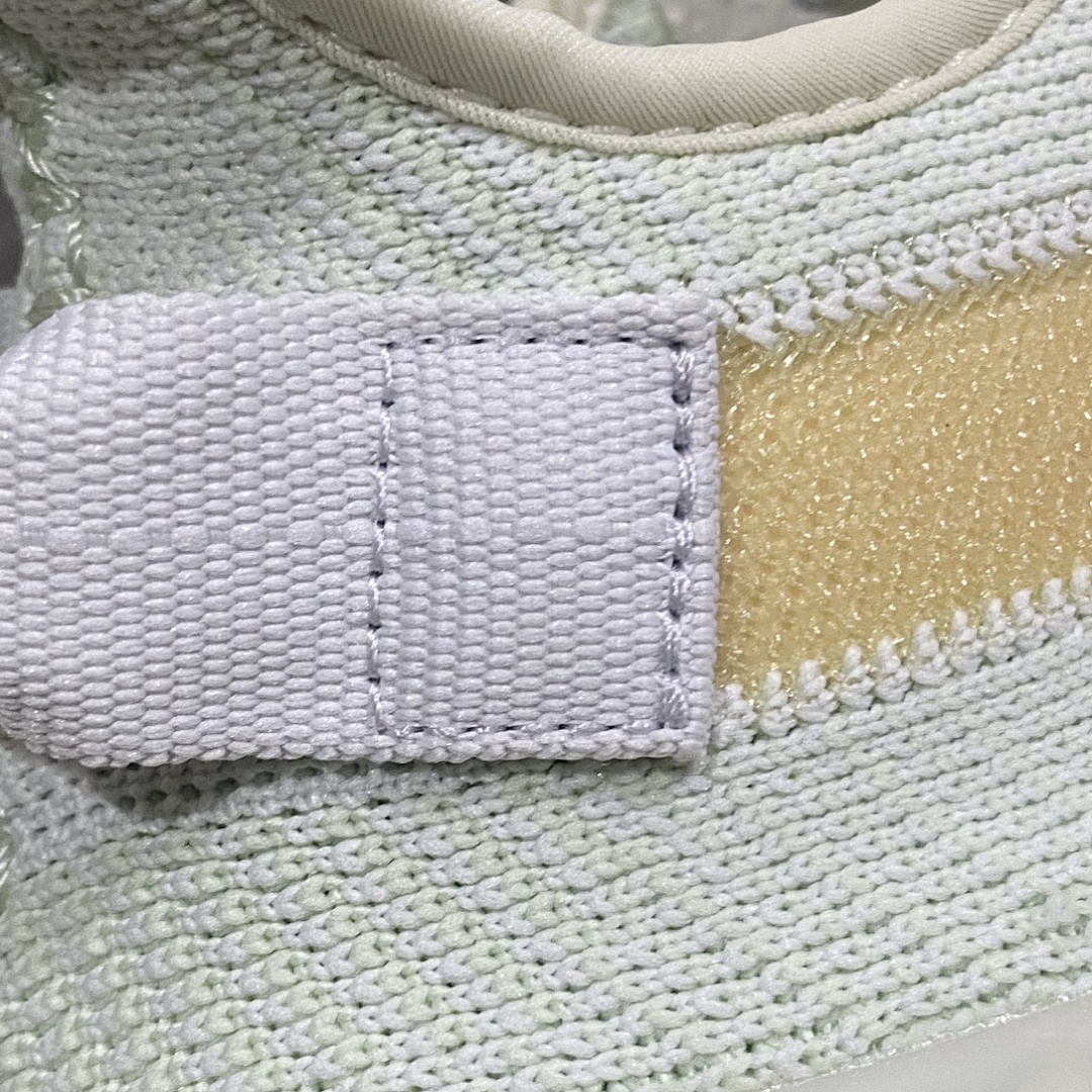 Adidas Yeezy 350 - Image 14