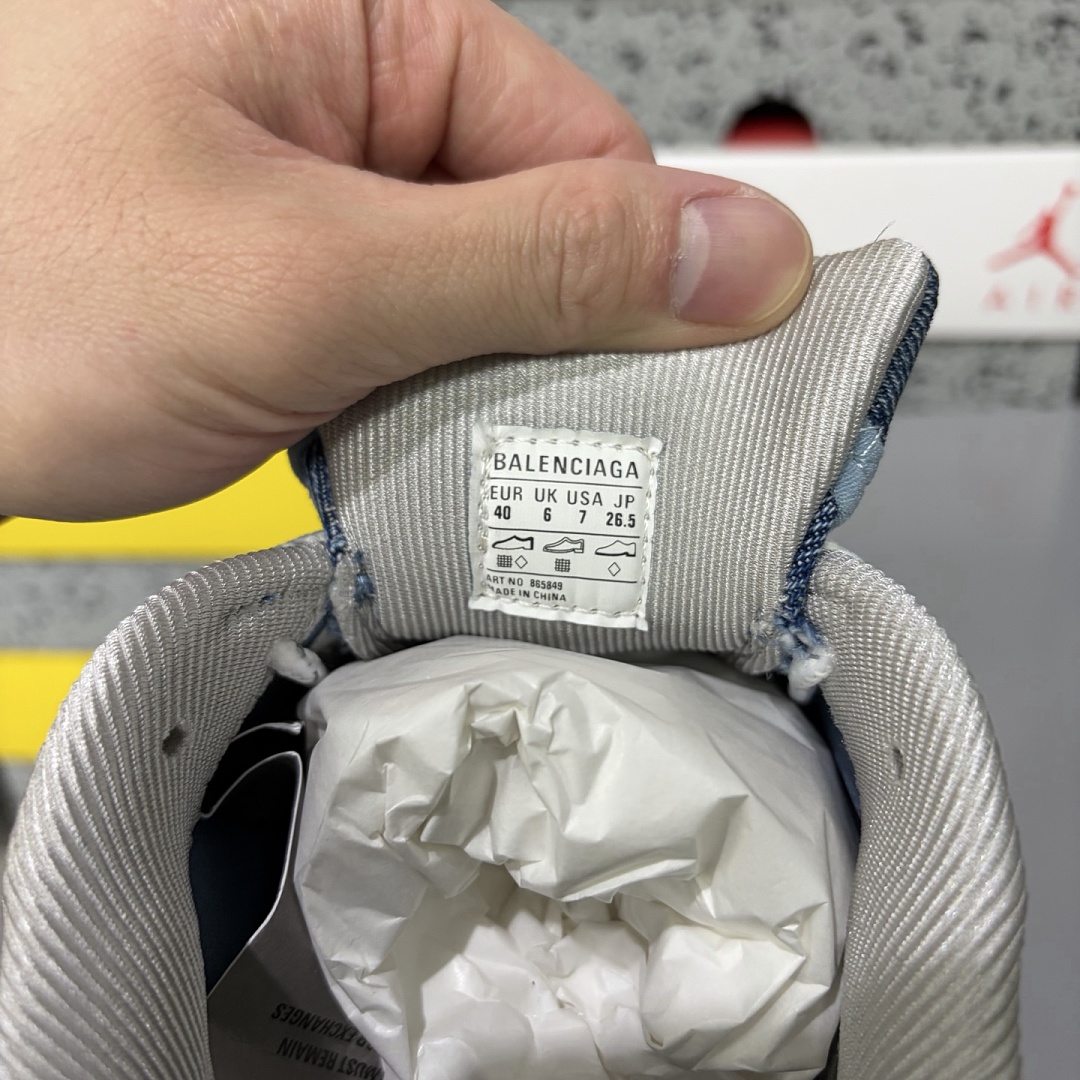 Balenciaga Triple S 2 - Image 12
